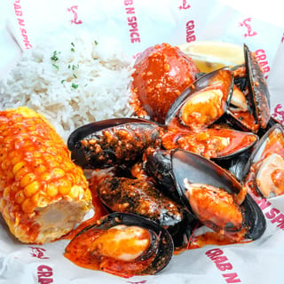 1/2 Mussels With 1 Corn,2 Potatoes And Rice With Drink